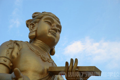祥和慶元旦 法門(mén)寺新年鳴鐘祈福
