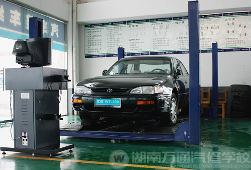 湖南萬通汽車學(xué)校，硬件設(shè)施