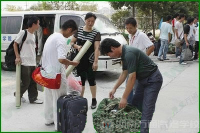 歡送我院學(xué)子赴廣州就業(yè)