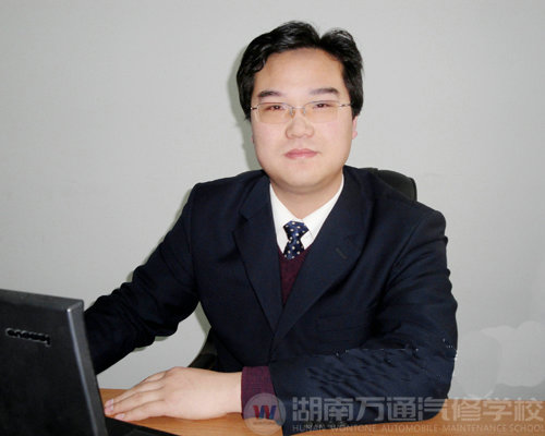 湖南萬通汽車學校，名師風采朱玉林