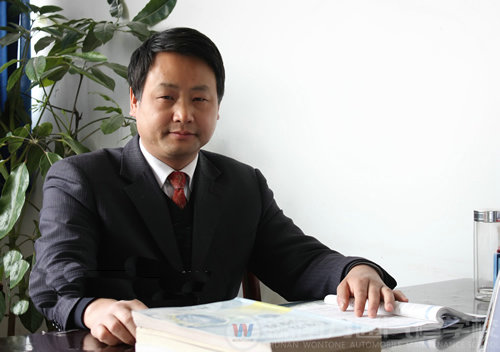 湖南萬通汽車學校，名師風采謝長來