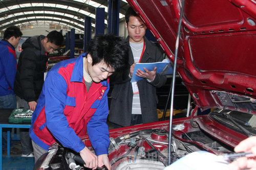 用工荒襲擊汽車(chē)業(yè) 汽車(chē)人才教育是根本