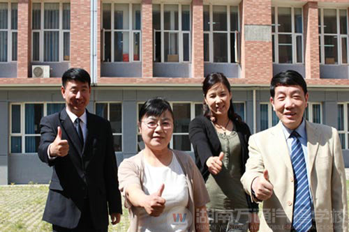 萬通，幫助學(xué)子成就夢想