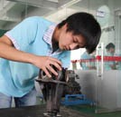 湖南萬通汽車學(xué)校國(guó)家職業(yè)資格技能考試進(jìn)行時(shí)