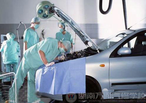 湖南萬通汽修學(xué)校，汽車醫(yī)生