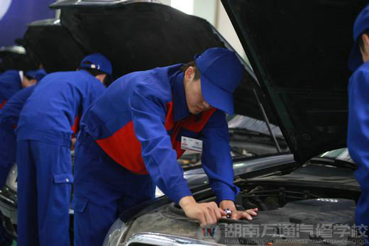 汽修業(yè)青睞職校人才 汽修市場誰占先機(jī)