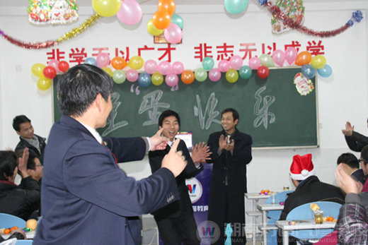 萬通汽修學(xué)校，圣誕節(jié)