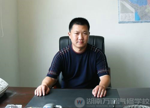 萬(wàn)通學(xué)子徐建生擁有了自己的汽車服務(wù)站