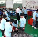 大學(xué)不是“大概學(xué)學(xué)” 學(xué)有所成才能成為有用之