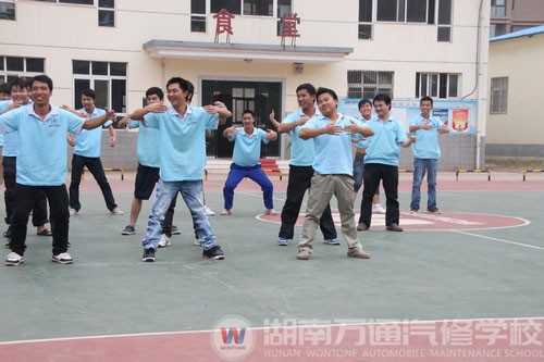 緊張的學(xué)習(xí)心態(tài),在拓展活動(dòng)中得到全方位釋放