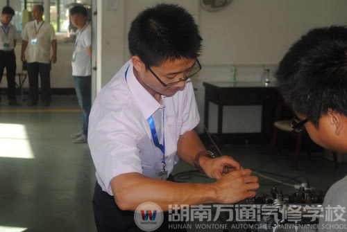 大賽現(xiàn)場萬通教師的實際操