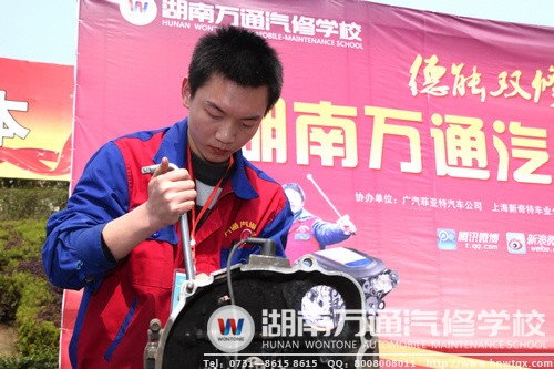 比賽進行時，選手全神貫注的神情是最帥的