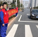 雷鋒日 湖南萬通文明勸導(dǎo)志愿者服務(wù)在行動(dòng)