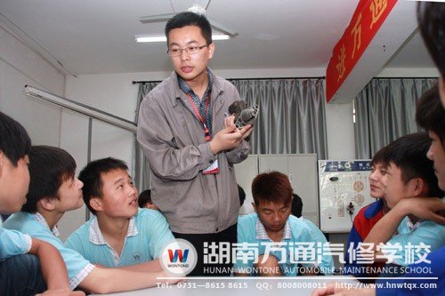 李博
