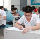 湖南萬通職業(yè)技能班學(xué)子參加電工證考試