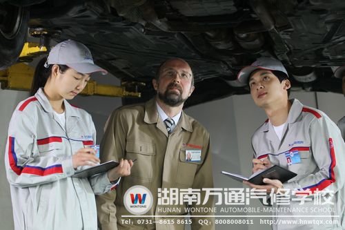 文科生掌握汽修技術(shù)，破解失業(yè)難題