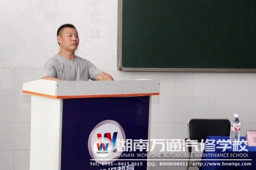 家長代表對孩子們寄予殷切期望