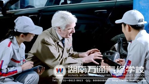 萬通開設(shè)的每一個(gè)專業(yè)，都以學(xué)生需求為主