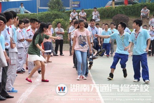 “手足情深”盡顯師生情誼