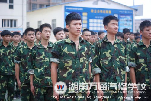 新生堅(jiān)毅的臉龐！