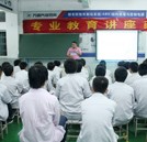 新生“三教三訓(xùn)”：專業(yè)教育打造汽修英才