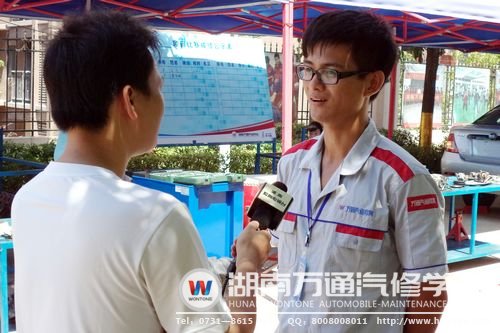 湖南教育電視臺采訪萬通學子