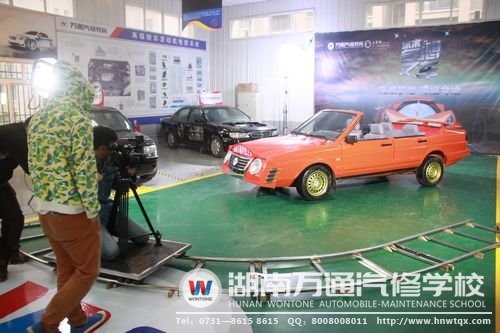 土豆網(wǎng)前往湖南萬(wàn)通拍攝“夢(mèng)想之車”