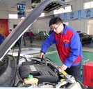 鄧勇波：行政副總學(xué)汽車美容 志在自主創(chuàng)業(yè)