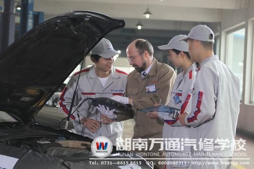 湖南萬通汽修學校助力學生成才