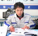 “新生駕到”之申子成：大學(xué)生“看上”汽修 毅然選擇回爐