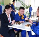優(yōu)秀班主任馮糧：一位眼中只有學(xué)生優(yōu)點(diǎn)的“知心姐姐”