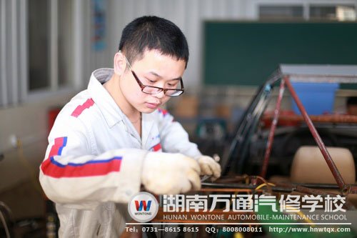 廖志強(qiáng)實(shí)踐能力強(qiáng)，是老師與同學(xué)公認(rèn)的