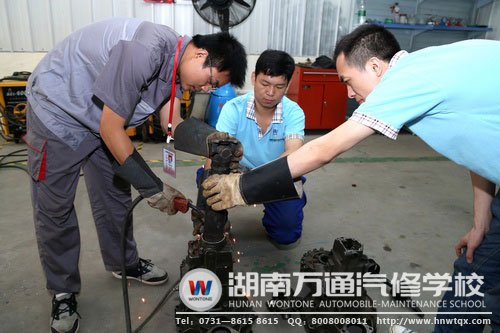 化腐朽為神奇，萬(wàn)通師生妙手生花