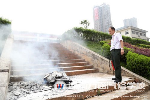 掌握必備的消防安全知識，滅火其實并不難