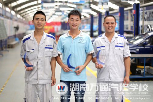 我們?yōu)闃s譽(yù)而戰(zhàn)，滿載而歸