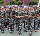 軍訓(xùn)第二課,不畏艱辛,嚴(yán)格自律!