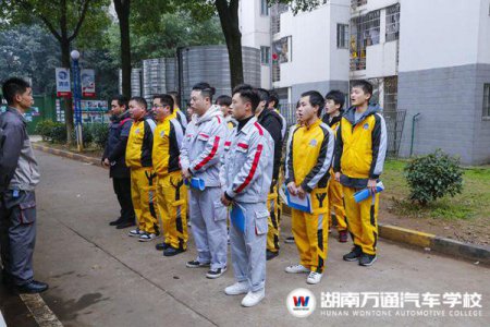 湖南萬通教學質(zhì)量季：教學創(chuàng)新教師授課競賽火熱進行中！