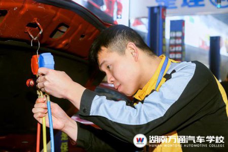 我國(guó)一線新增產(chǎn)業(yè)精英70%來自職校！
