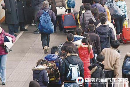 做辛苦的打工人，不如學(xué)技術(shù)自己創(chuàng)業(yè)做老板
