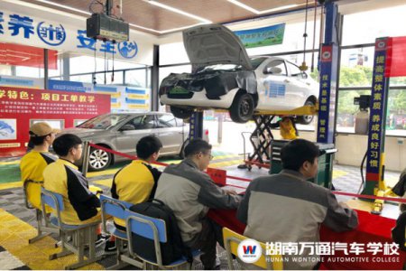 技術牛熱賽：新能源汽車電池包拆裝火熱進行中