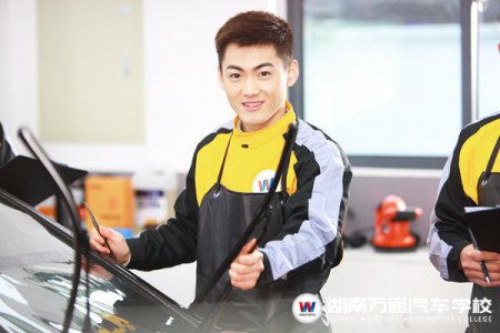 創(chuàng)業(yè)開汽車美容店，要注意哪些問題？