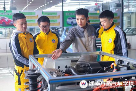 嚴控普職比五五分流，拓寬職教生升學通道！