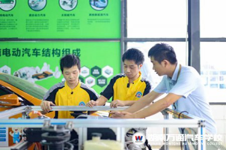 高中生、中職生、再就業(yè)人群記得領(lǐng)取福利~純技能精修課程太香啦！