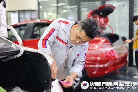 新年學(xué)新技 | 2023開(kāi)年，成年人學(xué)什么技術(shù)最靠譜？