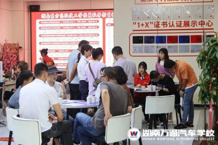 400-500分左右的中考生如何擇校？拒絕假大空，選能“落地”的學校才是成功之道！