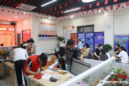 出分前VS出分后,初中畢業(yè)生什么時(shí)候擇校更占優(yōu)勢(shì)