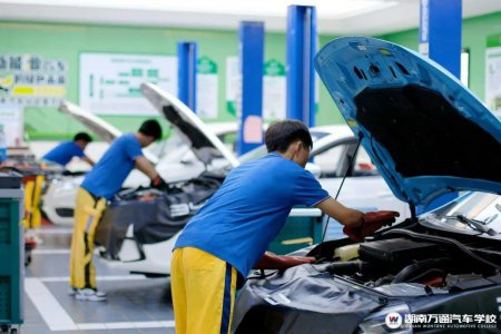 馬上要開學了,技校生、中專生、職高生可以轉校嗎?